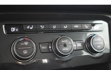 Volkswagen Tiguan II, 2020 год, 2 529 000 рублей, 11 фотография