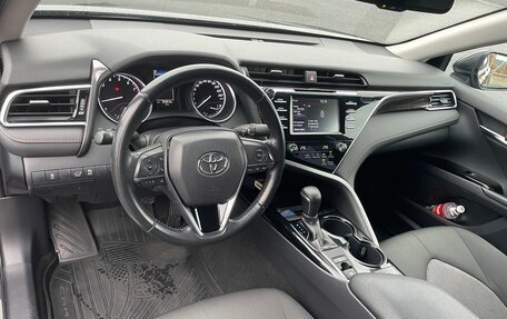 Toyota Camry, 2019 год, 2 000 000 рублей, 7 фотография