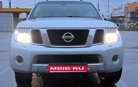 Nissan Pathfinder, 2011 год, 1 030 000 рублей, 5 фотография