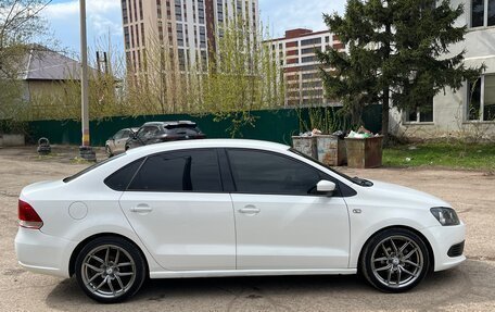 Volkswagen Polo VI (EU Market), 2013 год, 769 000 рублей, 2 фотография