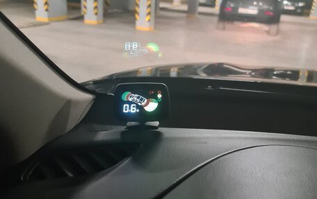 Mitsubishi Outlander III рестайлинг 3, 2018 год, 2 350 000 рублей, 6 фотография