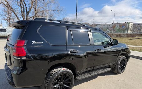 Toyota Land Cruiser Prado 150 рестайлинг 2, 2022 год, 6 650 000 рублей, 4 фотография