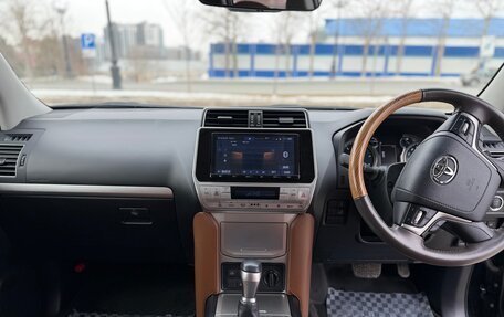 Toyota Land Cruiser Prado 150 рестайлинг 2, 2022 год, 6 650 000 рублей, 16 фотография
