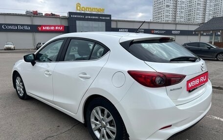 Mazda 3, 2018 год, 1 900 000 рублей, 4 фотография