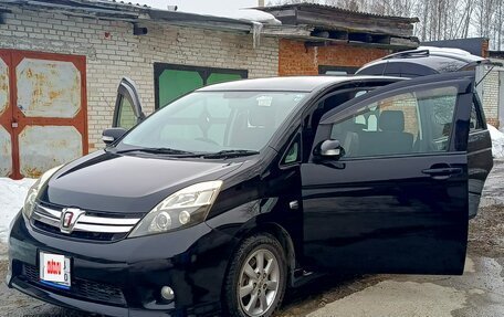 Toyota ISis I, 2011 год, 1 300 000 рублей, 5 фотография