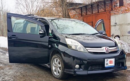 Toyota ISis I, 2011 год, 1 300 000 рублей, 4 фотография