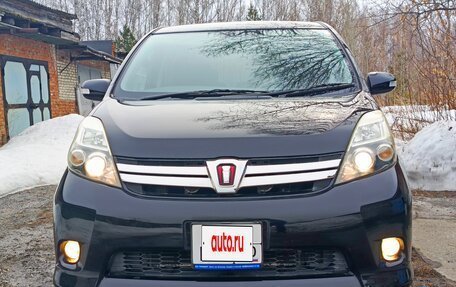 Toyota ISis I, 2011 год, 1 300 000 рублей, 17 фотография