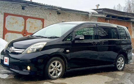 Toyota ISis I, 2011 год, 1 300 000 рублей, 13 фотография