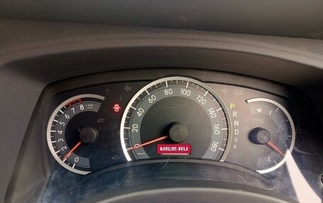 Toyota ISis I, 2011 год, 1 300 000 рублей, 28 фотография