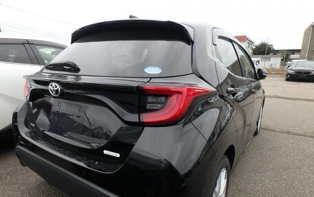 Toyota Yaris, 2020 год, 1 449 000 рублей, 19 фотография