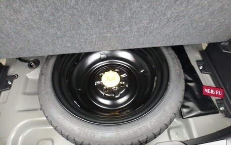 Toyota Yaris, 2020 год, 1 449 000 рублей, 21 фотография