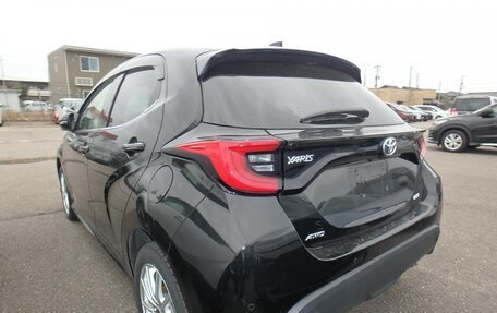 Toyota Yaris, 2020 год, 1 449 000 рублей, 23 фотография