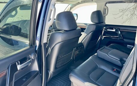 Toyota Land Cruiser 200, 2016 год, 6 500 000 рублей, 8 фотография