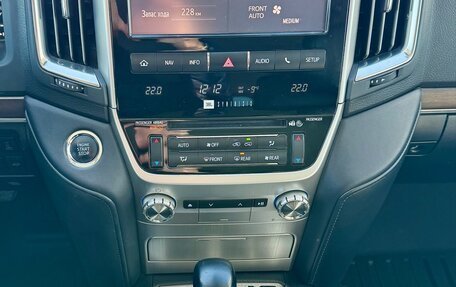 Toyota Land Cruiser 200, 2016 год, 6 500 000 рублей, 9 фотография