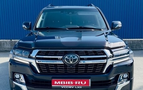 Toyota Land Cruiser 200, 2016 год, 6 500 000 рублей, 1 фотография