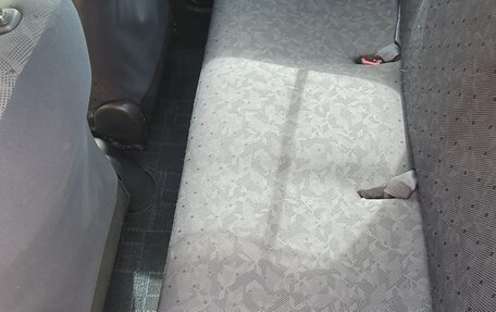 Toyota Vitz, 2010 год, 590 000 рублей, 15 фотография