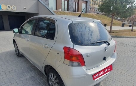 Toyota Vitz, 2010 год, 590 000 рублей, 4 фотография