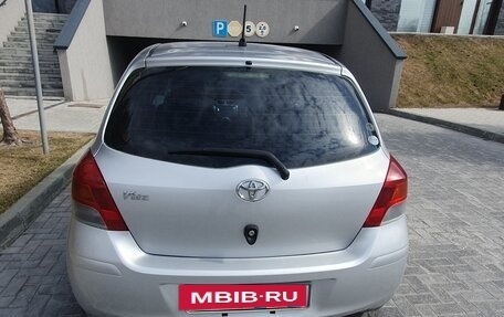 Toyota Vitz, 2010 год, 590 000 рублей, 5 фотография