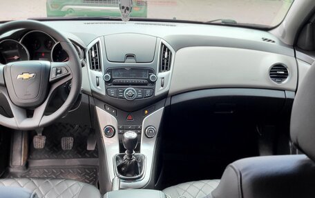 Chevrolet Cruze II, 2012 год, 850 000 рублей, 16 фотография