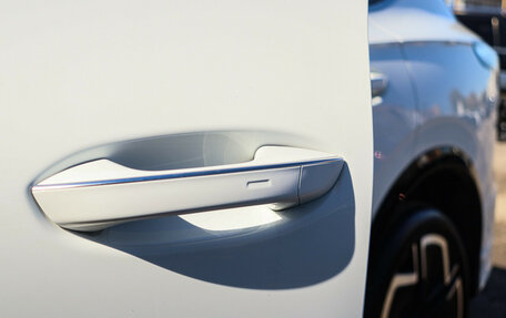 Volkswagen Tiguan, 2024 год, 4 730 000 рублей, 33 фотография