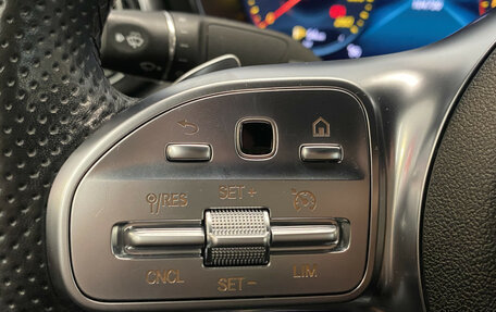 Mercedes-Benz C-Класс, 2018 год, 3 090 000 рублей, 20 фотография