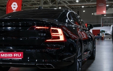 Volvo S90 II рестайлинг, 2018 год, 2 699 700 рублей, 10 фотография