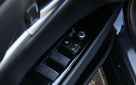 Toyota Camry, 2024 год, 4 100 000 рублей, 16 фотография