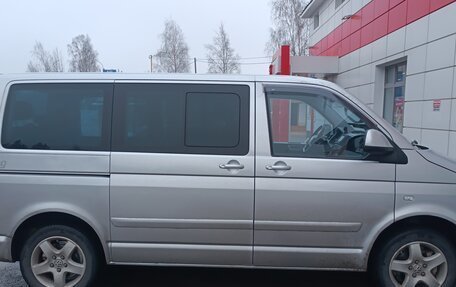 Volkswagen Multivan T5, 2004 год, 1 200 000 рублей, 1 фотография