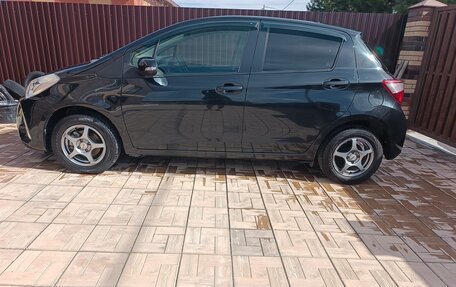 Toyota Vitz, 2017 год, 940 000 рублей, 3 фотография