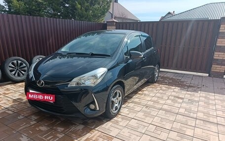 Toyota Vitz, 2017 год, 940 000 рублей, 4 фотография