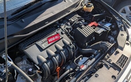 Honda Insight II рестайлинг, 2010 год, 850 000 рублей, 16 фотография