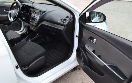 KIA Rio III рестайлинг, 2017 год, 1 300 000 рублей, 21 фотография