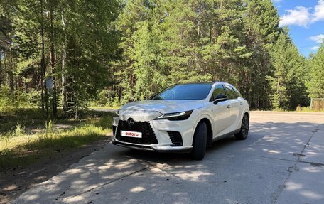 Lexus RX IV рестайлинг, 2023 год, 9 800 000 рублей, 13 фотография