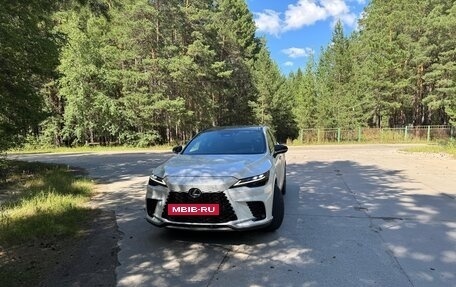 Lexus RX IV рестайлинг, 2023 год, 9 800 000 рублей, 12 фотография