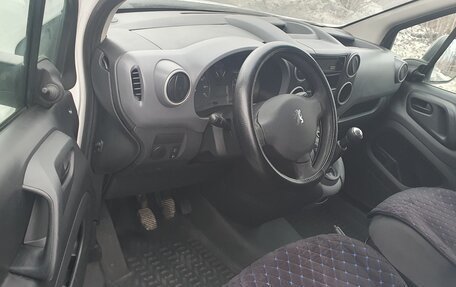 Peugeot Partner II рестайлинг 2, 2011 год, 500 000 рублей, 10 фотография