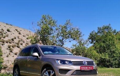 Volkswagen Touareg III, 2015 год, 3 250 000 рублей, 1 фотография