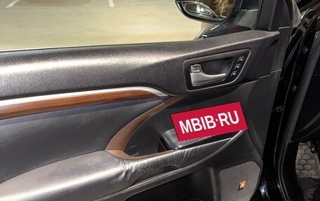 Toyota Highlander III, 2015 год, 2 690 000 рублей, 11 фотография