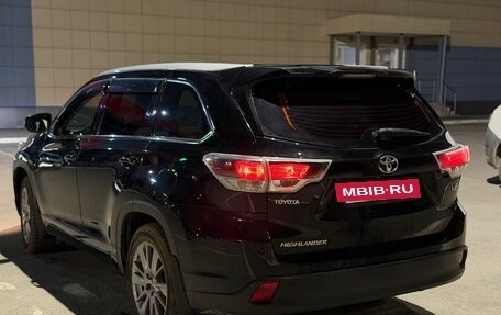 Toyota Highlander III, 2015 год, 2 690 000 рублей, 5 фотография