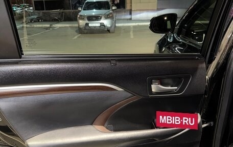 Toyota Highlander III, 2015 год, 2 690 000 рублей, 10 фотография