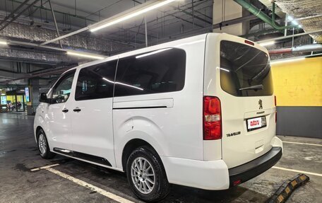 Peugeot Traveller I, 2019 год, 3 050 000 рублей, 6 фотография