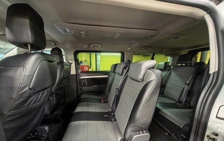 Peugeot Traveller I, 2019 год, 3 050 000 рублей, 19 фотография