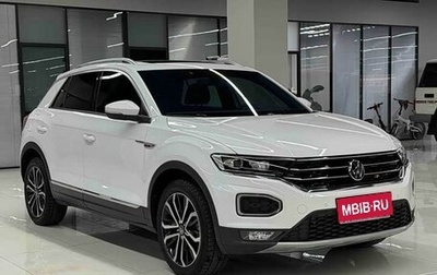 Volkswagen T-Roc I, 2021 год, 2 400 000 рублей, 1 фотография