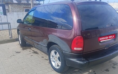 Plymouth Voyager III, 1998 год, 300 000 рублей, 3 фотография