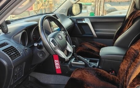 Toyota Land Cruiser Prado 150 рестайлинг 2, 2011 год, 3 350 000 рублей, 9 фотография