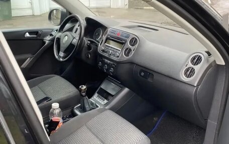 Volkswagen Tiguan I, 2009 год, 879 000 рублей, 10 фотография