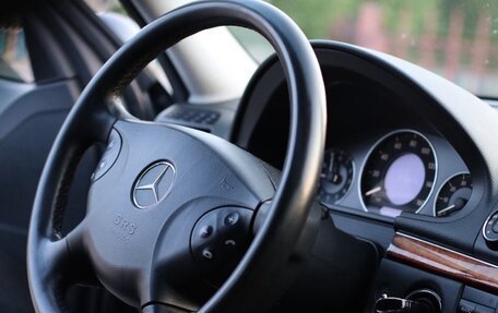 Mercedes-Benz E-Класс, 2005 год, 920 000 рублей, 7 фотография