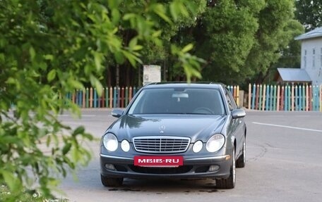 Mercedes-Benz E-Класс, 2005 год, 920 000 рублей, 3 фотография