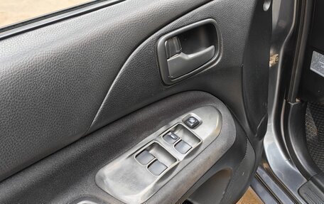 Mitsubishi Lancer IX, 2005 год, 450 000 рублей, 24 фотография