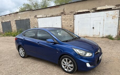 Hyundai Solaris II рестайлинг, 2011 год, 660 000 рублей, 3 фотография