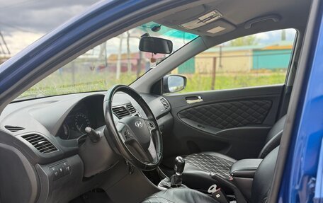 Hyundai Solaris II рестайлинг, 2011 год, 660 000 рублей, 9 фотография